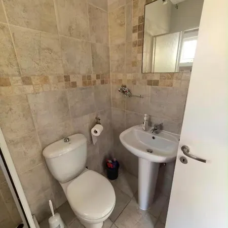 דירה Walk To Harbour, 1 Bedroom Bebe 108 איה נאפה